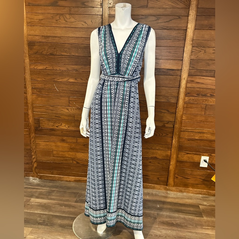 Max Studio. Size. Medium. Stretch. Elegant Blue Patterned Maxi Dress